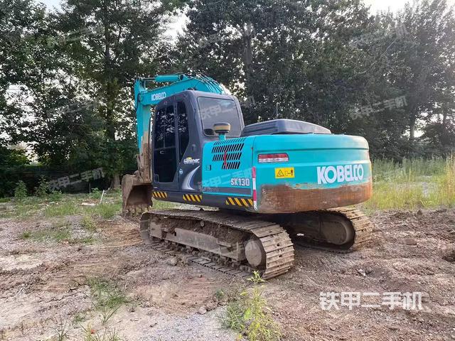 神鋼SK130-8挖掘機