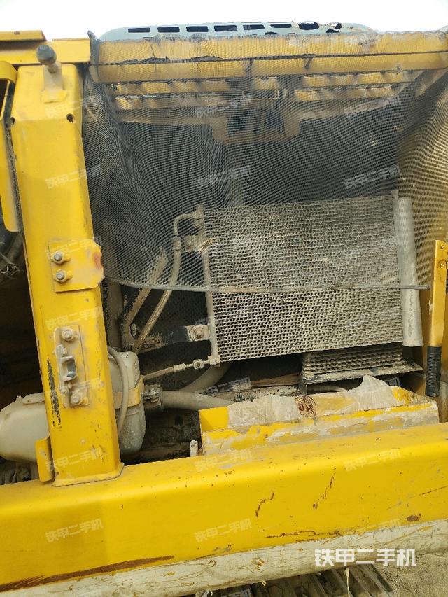 散熱器正面（大件艙室）