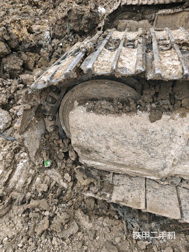 右側(cè)履帶整體（行走機構(gòu)）