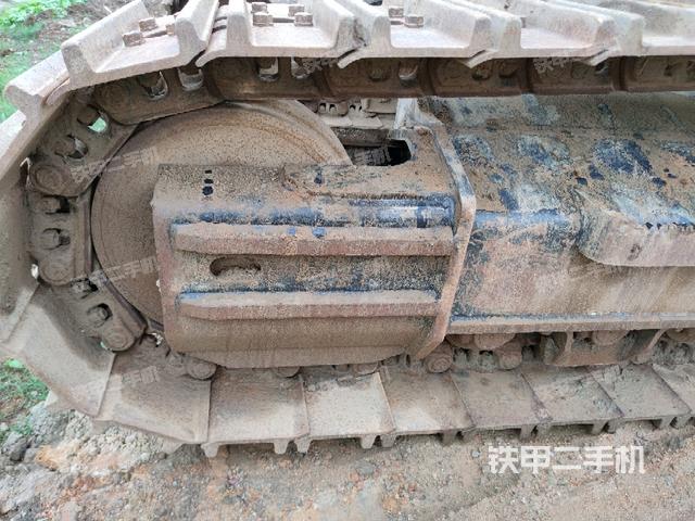 左側(cè)行走馬達(dá)蓋板(行走機(jī)構(gòu)) 左側(cè)行走馬達(dá)蓋板(行走機(jī)構(gòu))