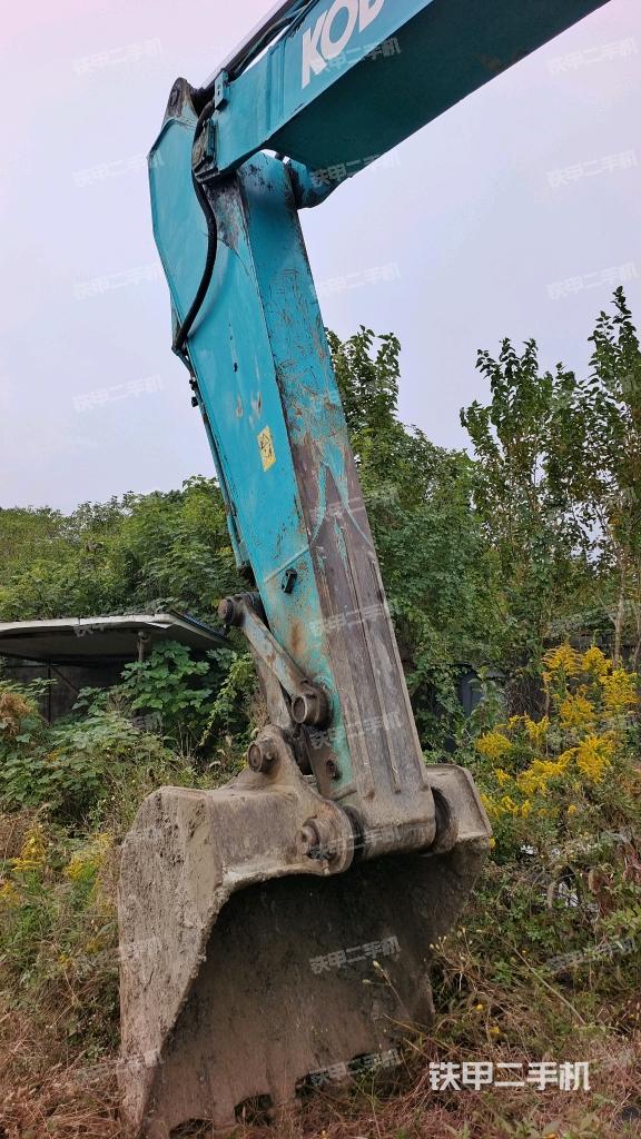 小臂整體左后(工作和回轉(zhuǎn)裝置) 小臂整體左后(工作和回轉(zhuǎn)裝置)