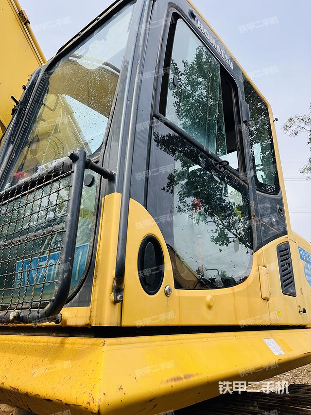 駕駛室整體（整機(jī)外觀）