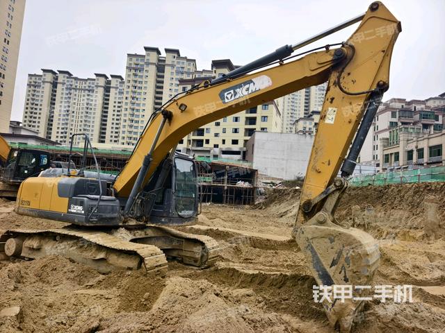 右前45(整機(jī)外觀) 右前45(整機(jī)外觀)