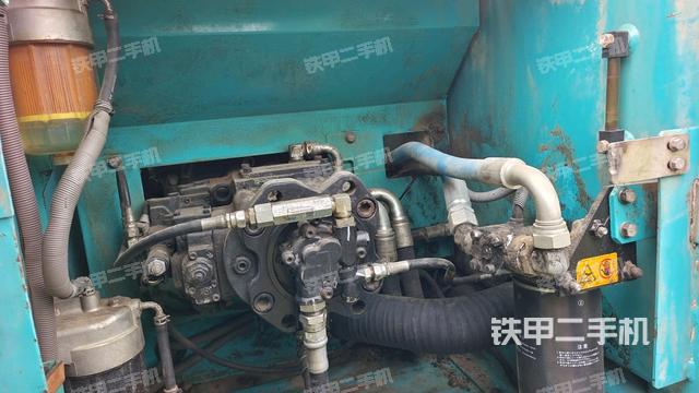 液壓泵斜45?左(大件艙室) 液壓泵斜45?左(大件艙室)