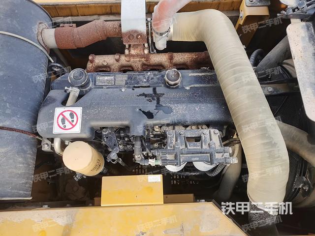 發(fā)動機整體俯視(整機外觀) 發(fā)動機整體俯視(整機外觀)