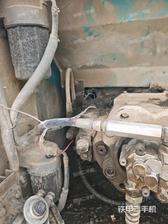 液壓泵斜45?右（大件艙室）