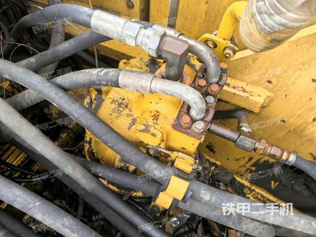 回轉(zhuǎn)馬達(dá)（上車部件）