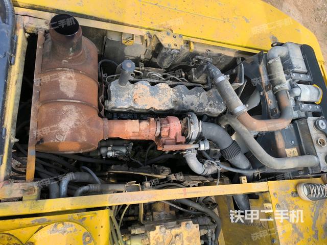 发动机整体俯视(整机外观) 发动机整体俯视(整机外观)