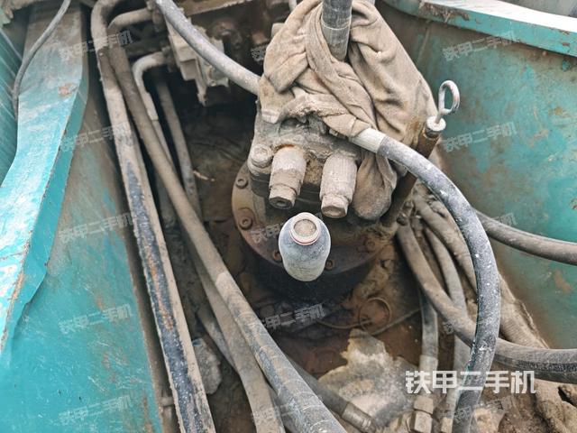 回轉(zhuǎn)馬達（上車部件）