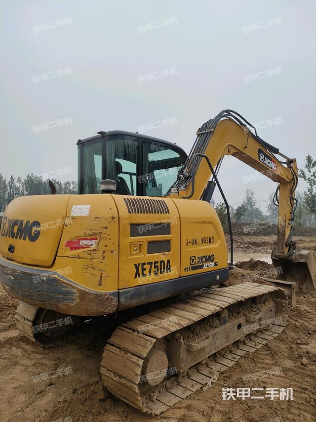 整机右后45°(整机外观) 整机右后45°(整机外观)