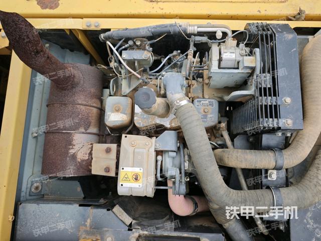 发动机整体俯视(整机外观) 发动机整体俯视(整机外观)