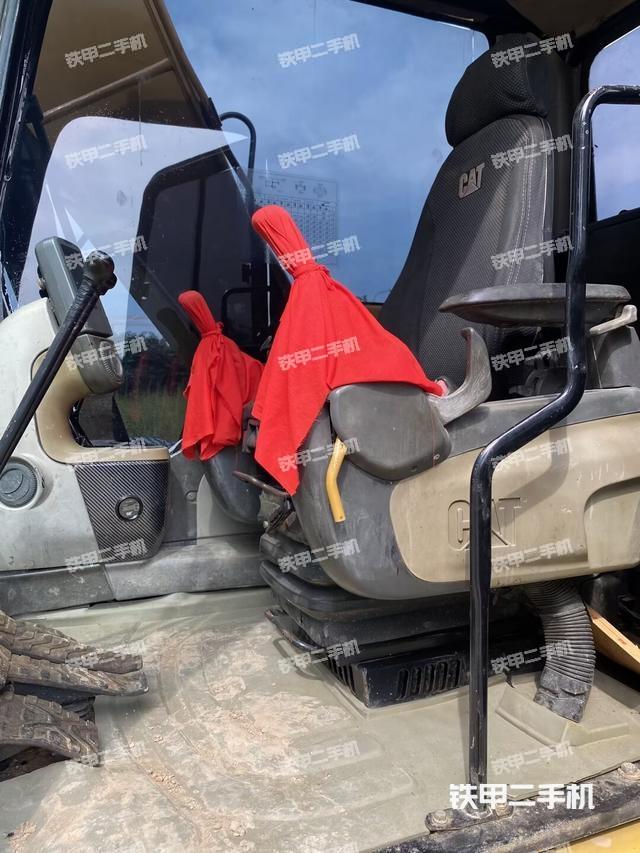 駕駛室整體（整機(jī)外觀）