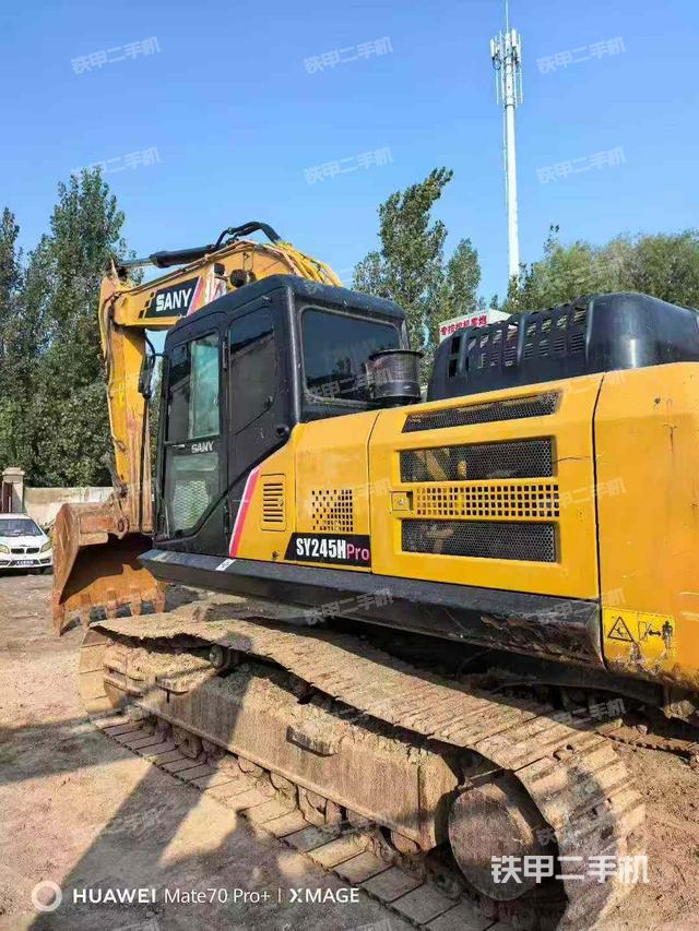 驾驶室顶部（整机外观）