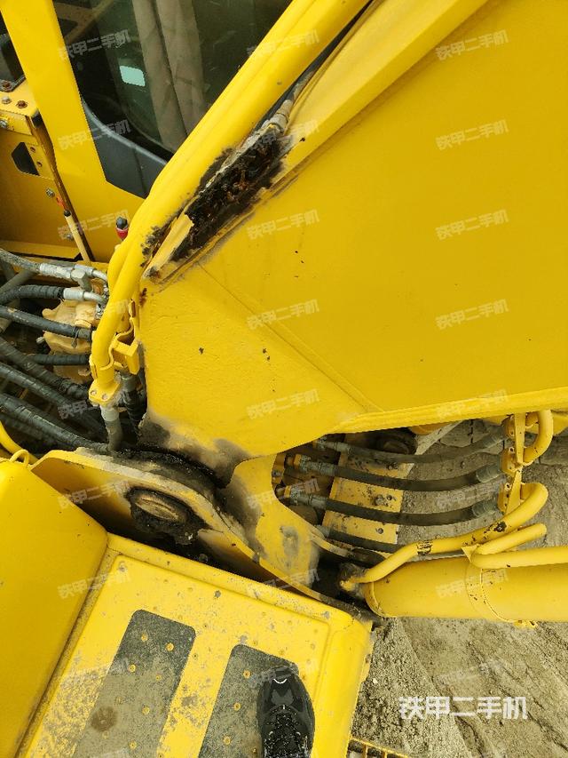 大臂根部?斜視（工作和回轉(zhuǎn)裝置）