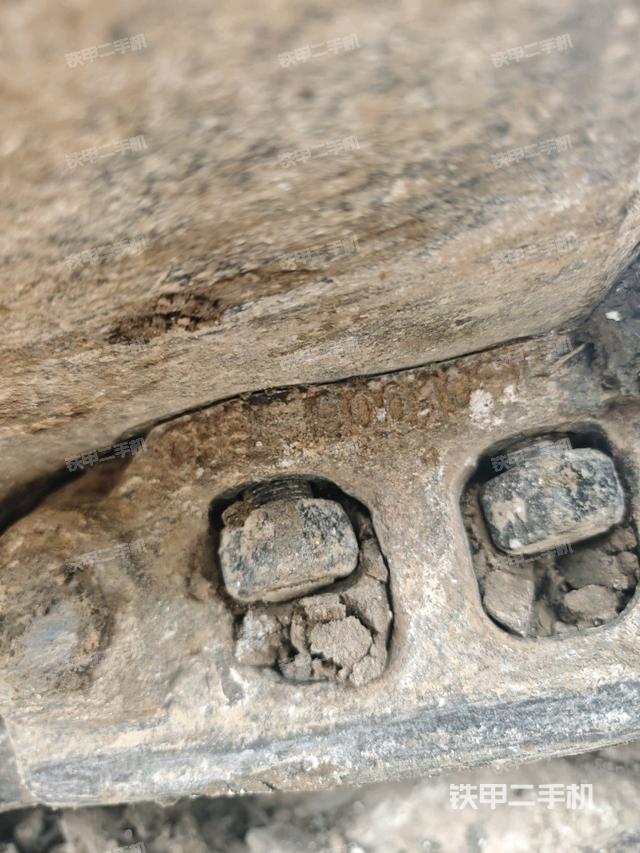 左導向輪（行走機構(gòu)）