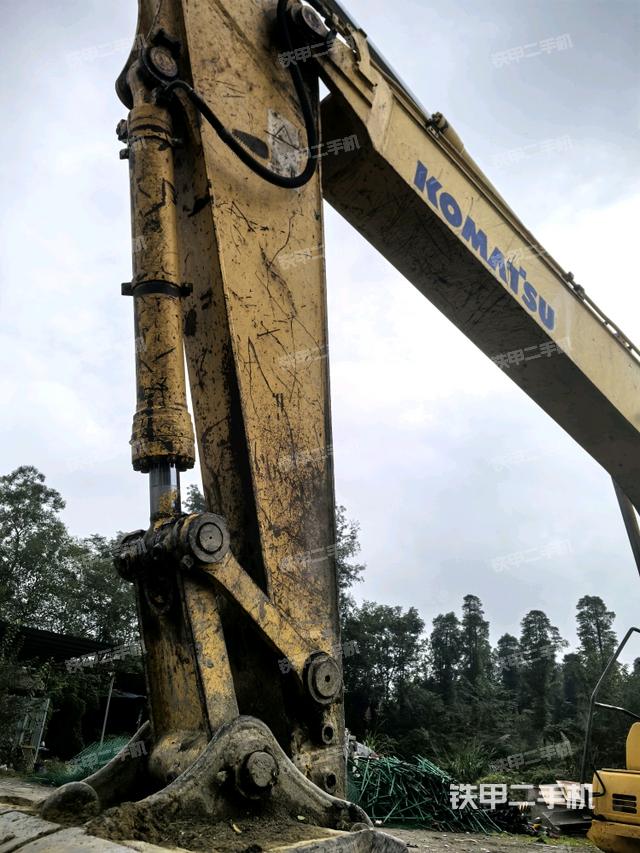 小臂整體左后（工作和回轉(zhuǎn)裝置）