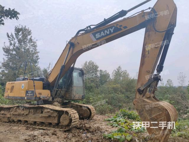 三一重工SY200C挖掘機(jī)