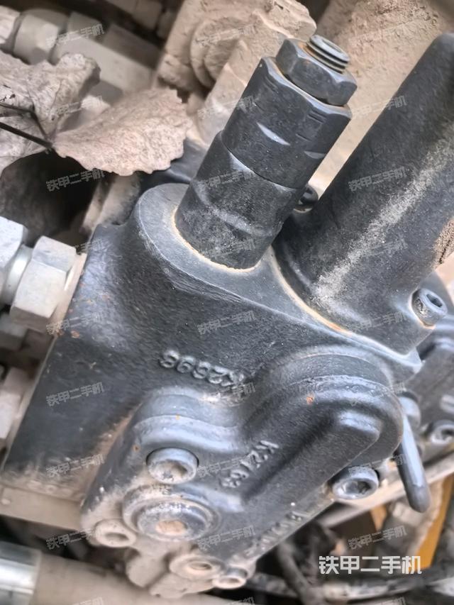 駕駛室頂部俯視(上車部件) 駕駛室頂部俯視(上車部件)