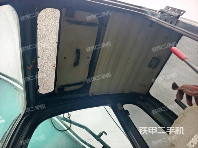 頂棚整體(駕駛室部分) 頂棚整體(駕駛室部分)