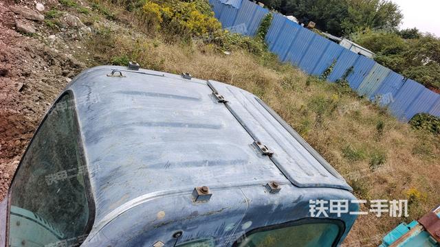 駕駛室頂部俯視(上車(chē)部件) 駕駛室頂部俯視(上車(chē)部件)