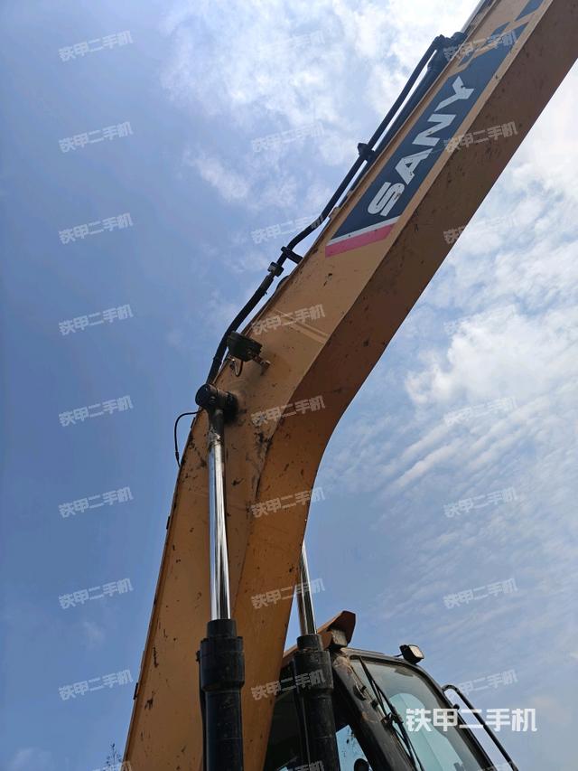 大臂根部?斜視（工作和回轉(zhuǎn)裝置）