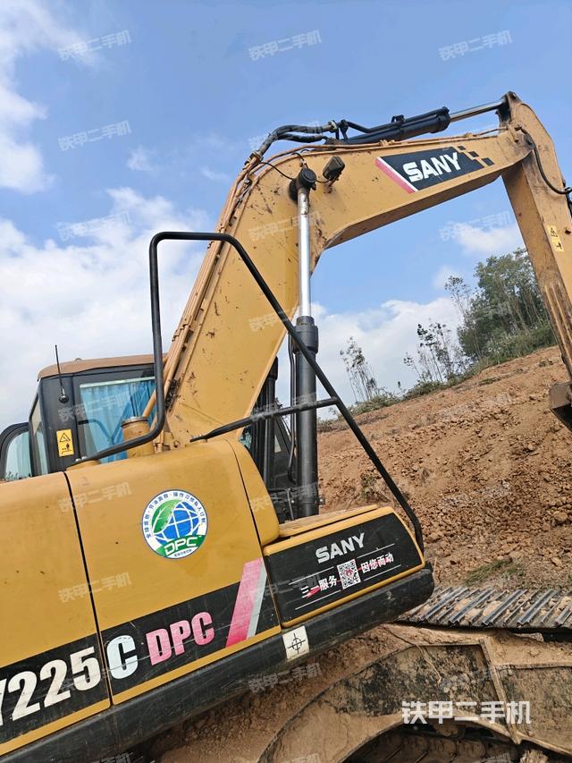 大臂整體?右側(cè)（工作和回轉(zhuǎn)裝置）