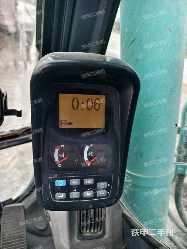 顯示屏?(駕駛室部分) 顯示屏?(駕駛室部分)