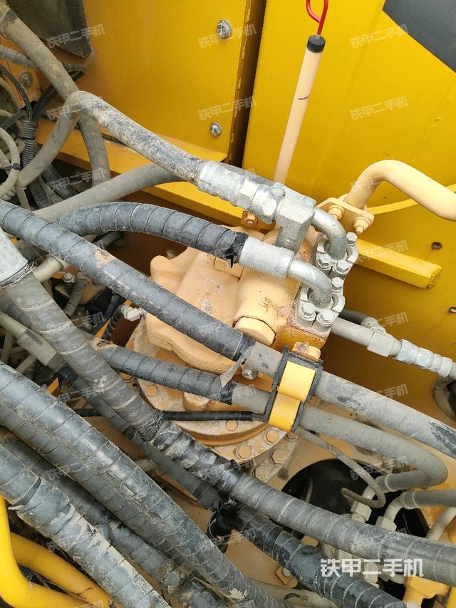 回轉(zhuǎn)馬達(dá)（上車(chē)部件）