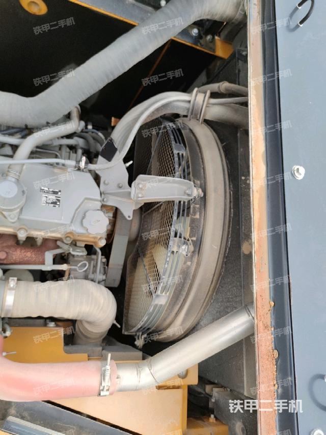 水箱+風(fēng)扇特寫(上車部件) 水箱+風(fēng)扇特寫(上車部件)