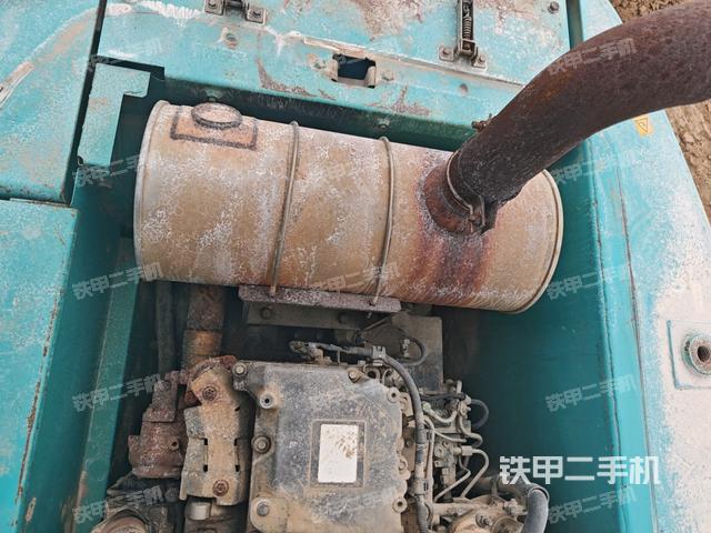 中央回轉(zhuǎn)接頭特寫（上車部件）