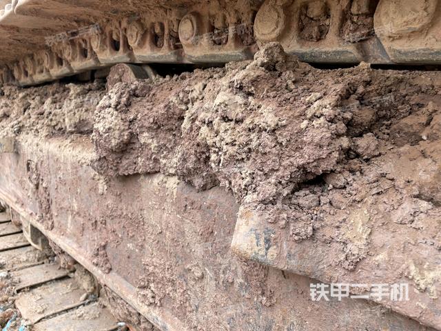 右驱动轮（行走机构）