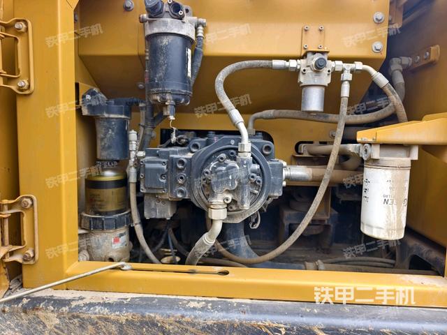 液壓泵室(大件艙室) 液壓泵室(大件艙室)