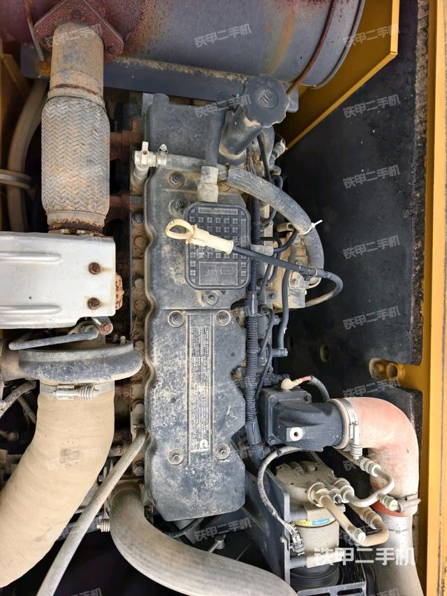 氣門室蓋螺絲特寫(上車部件) 氣門室蓋螺絲特寫(上車部件)