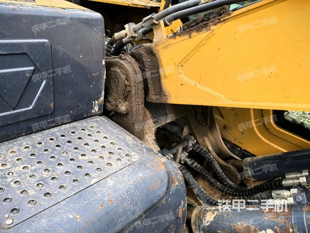 大臂根部?斜視（工作和回轉(zhuǎn)裝置）