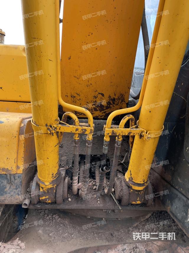 大臂根部 斜视（工作和回转装置）