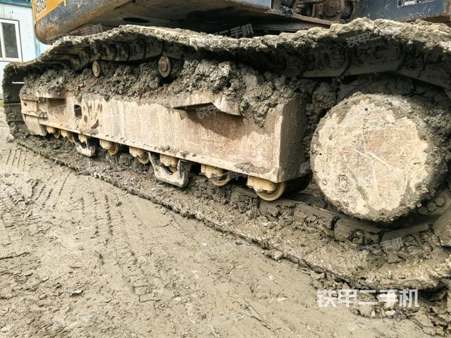 右驅(qū)動(dòng)輪（行走機(jī)構(gòu)）