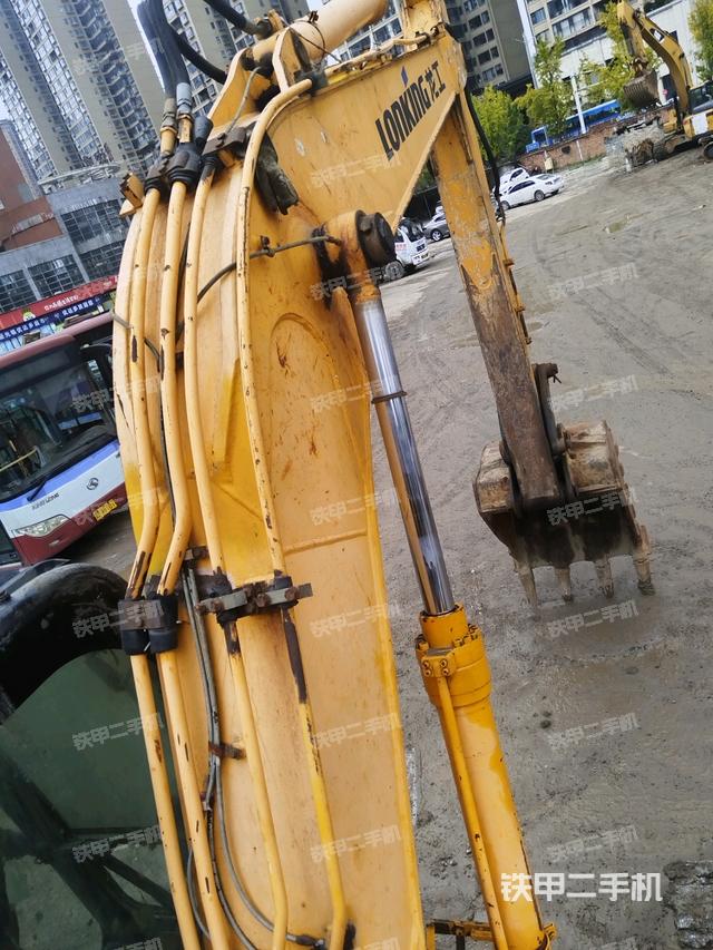 大臂整體?右側(cè)(工作和回轉(zhuǎn)裝置) 大臂整體?右側(cè)(工作和回轉(zhuǎn)裝置)