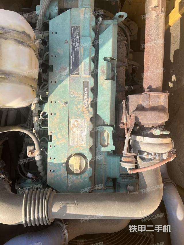 发动机整体俯视（整机外观）