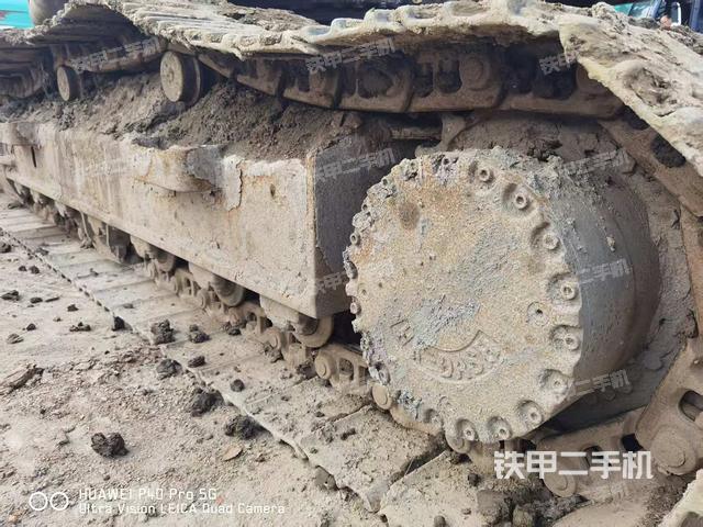 單側(cè)履帶整體（整機(jī)外觀）