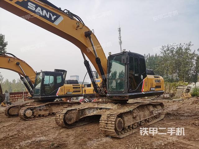 駕駛室整體(整機外觀) 駕駛室整體(整機外觀)