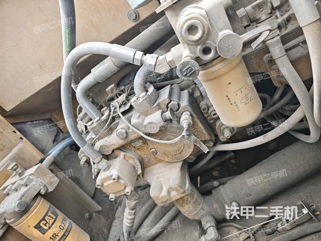 電瓶（大件艙室）