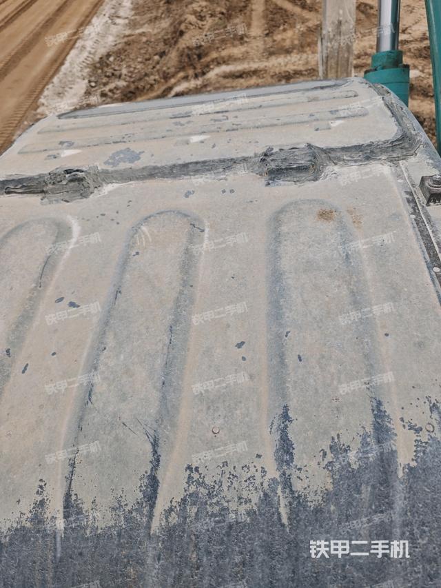 駕駛室頂部俯視（上車部件）