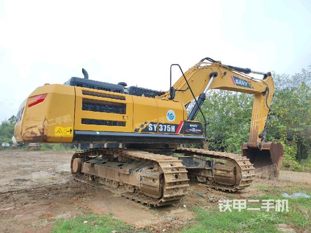 右后45(整機(jī)外觀) 右后45(整機(jī)外觀)