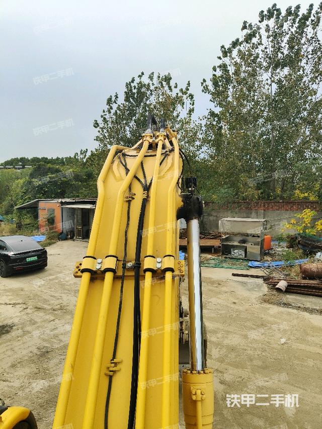 大臂背部俯視（工作和回轉(zhuǎn)裝置）