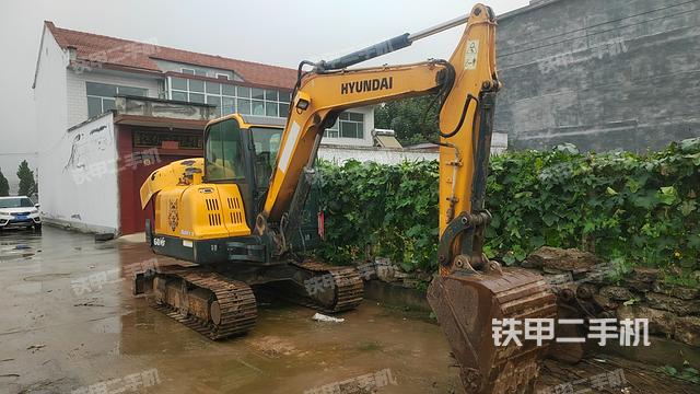 现代R 60VS挖掘机