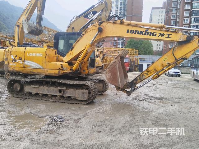 右前45(整機(jī)外觀) 右前45(整機(jī)外觀)