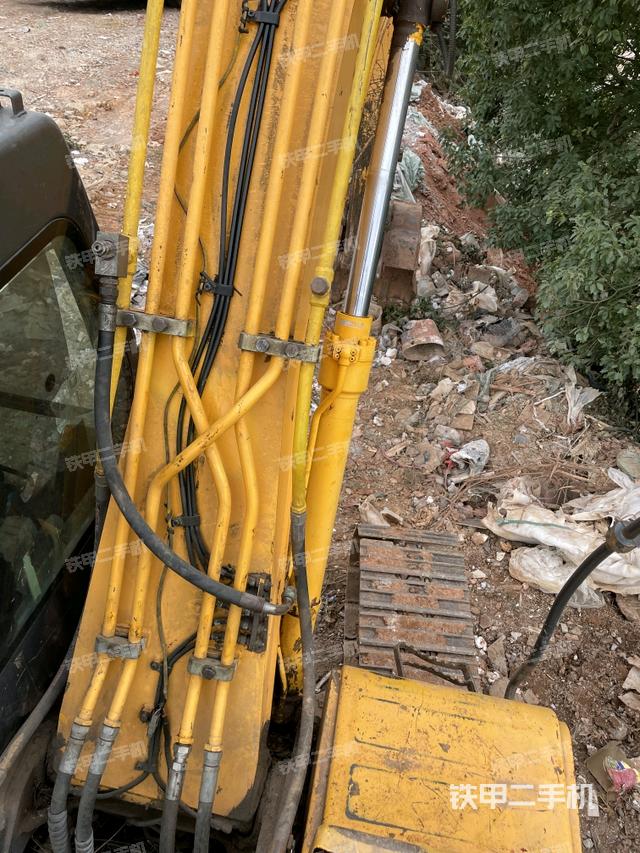 小臂整体左后（工作和回转装置）