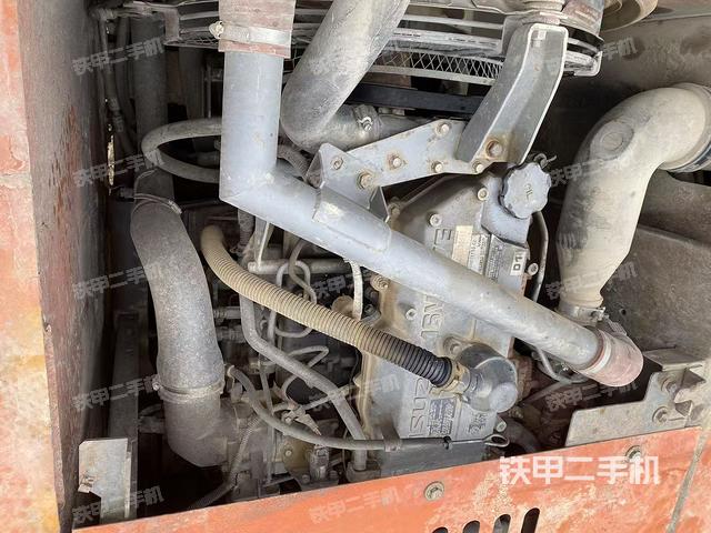 发动机整体俯视(整机外观) 发动机整体俯视(整机外观)