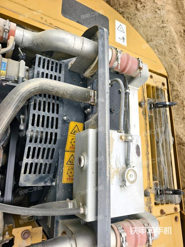 水箱+風(fēng)扇特寫(上車部件) 水箱+風(fēng)扇特寫(上車部件)