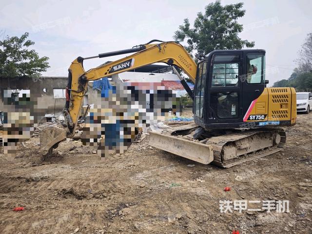 三一重工SY75C挖掘机